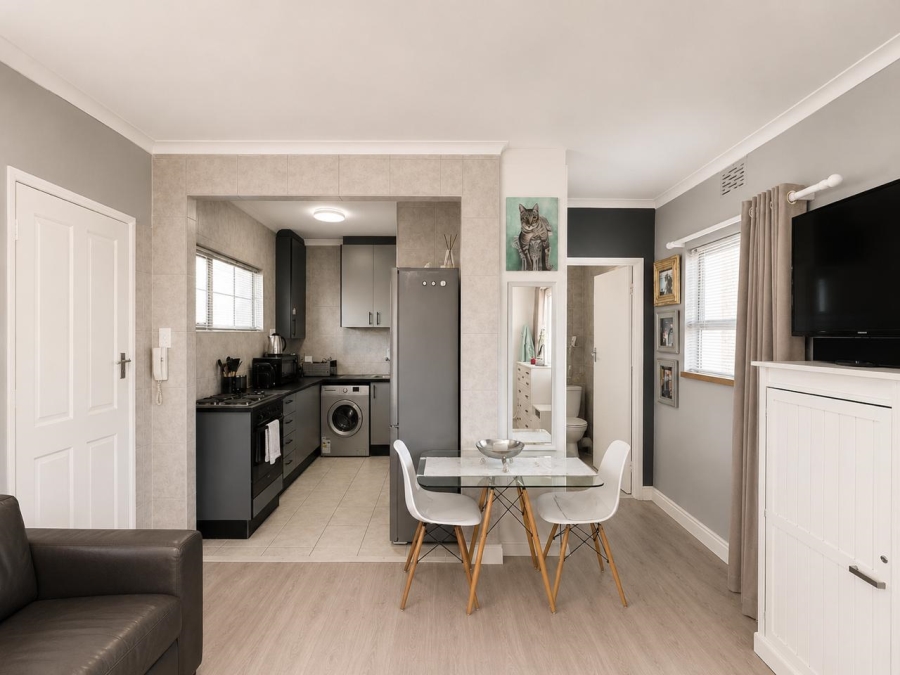 1 Bedroom Property for Sale in Green Point Western Cape